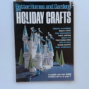 Better Homes and Gardens Holiday Crafts Booklet - Blue and White 1975